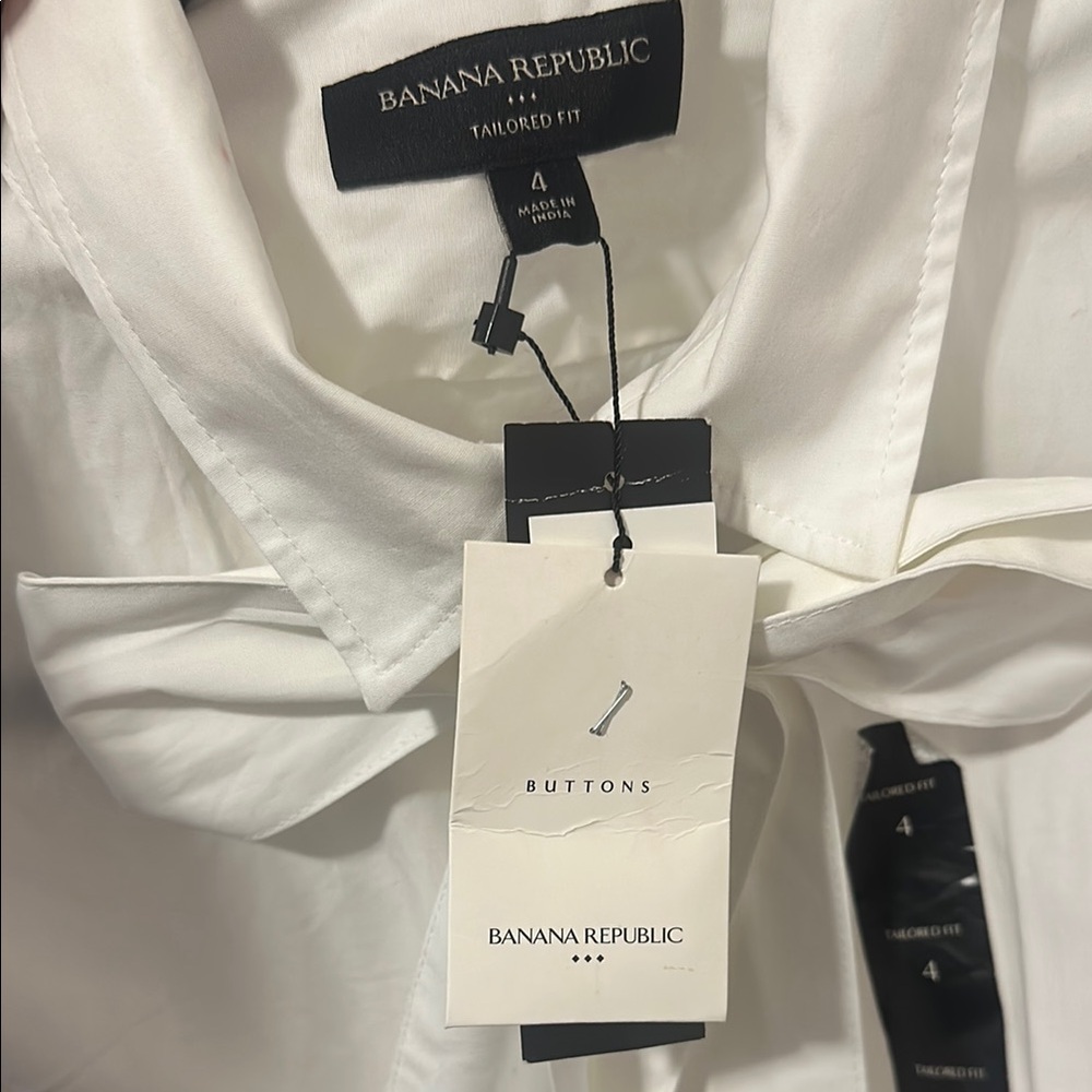 Banana Republic size 4 womanWhite Blouse with Bow Detail - Picture 5 of 8